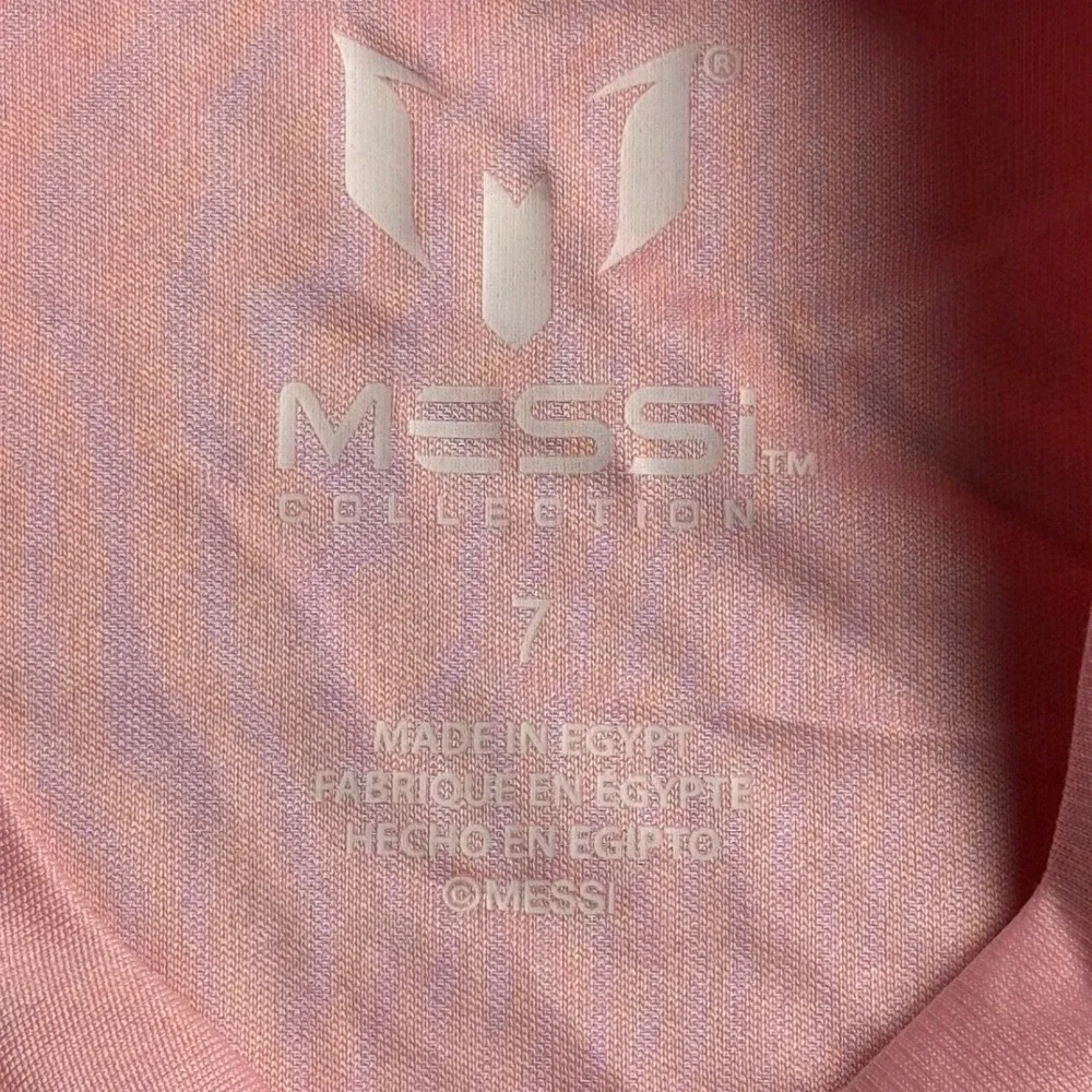 Messi Collection Pink Greatest of All Time Graphic Soccer T-Shirt Size 7-2321